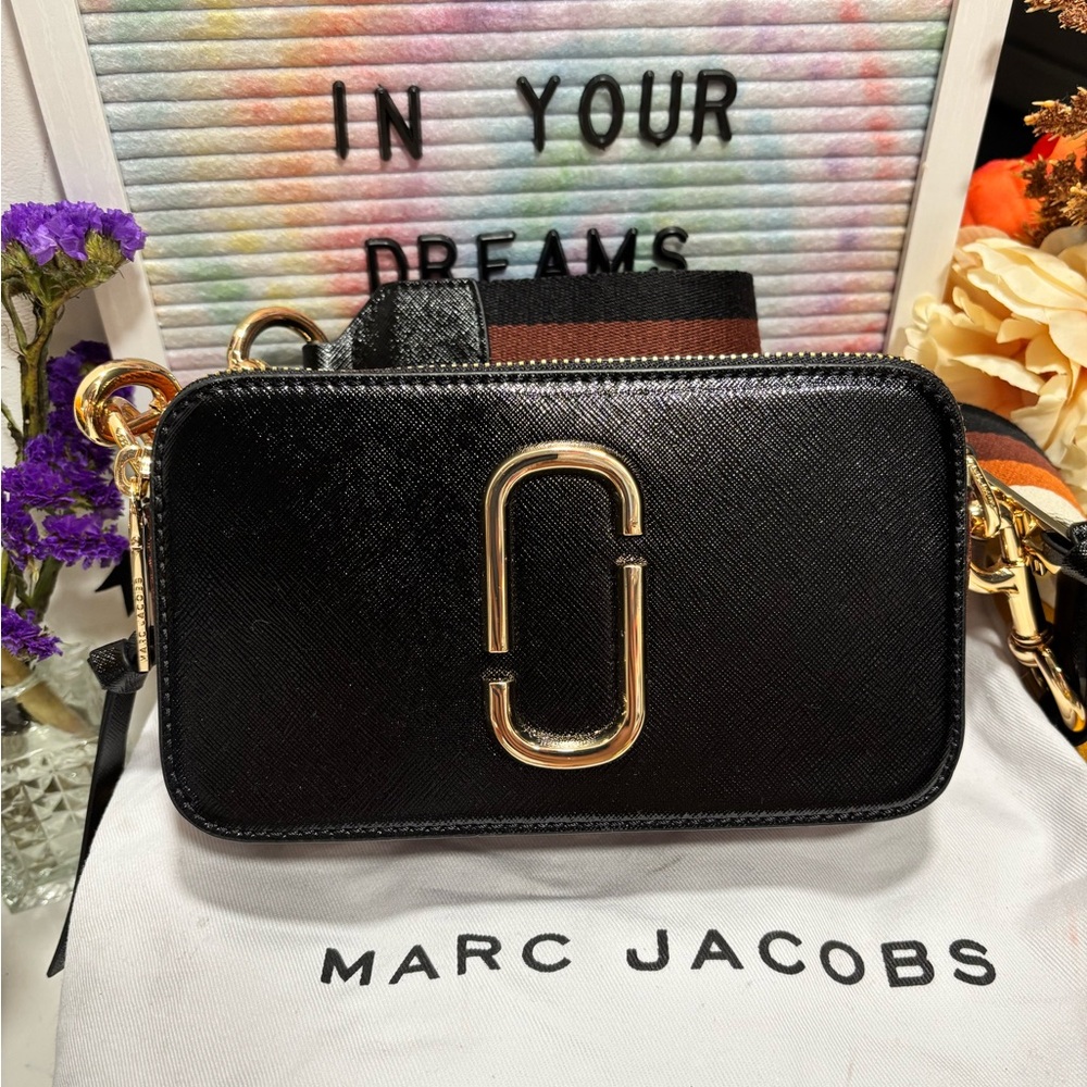 Marc Jacobs Black Crossbody Bag👜